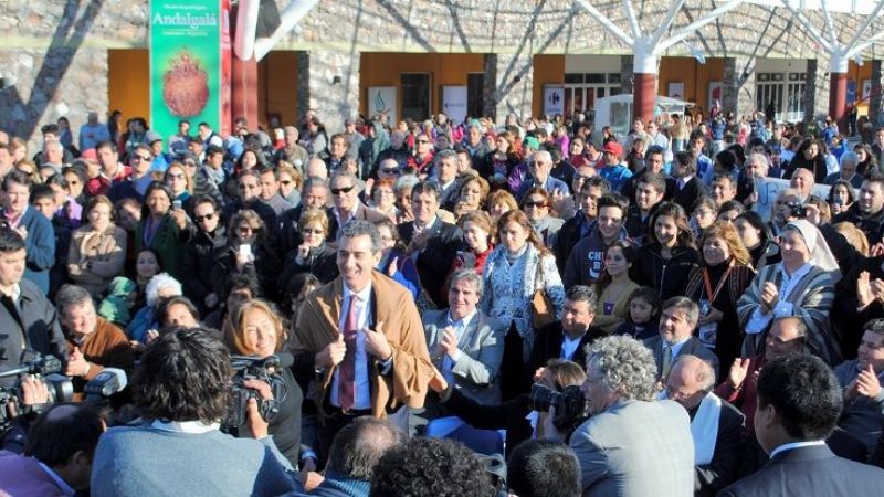 Junto a Randazzo, Lucía inauguró la Exposición del Poncho