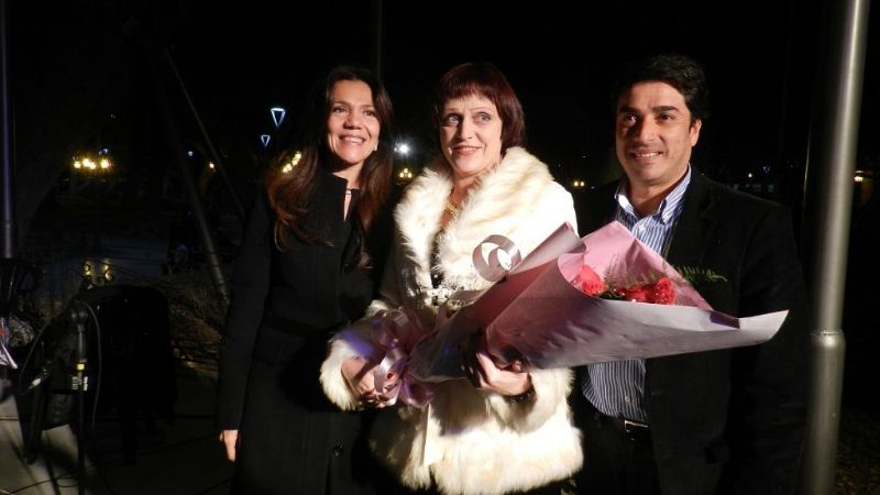 Música y emoción en la inauguración de la glorieta de la Plaza