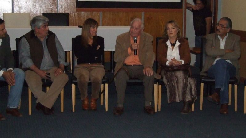 Reunión de dirigentes de Partido FE con jóvenes de Catamarca