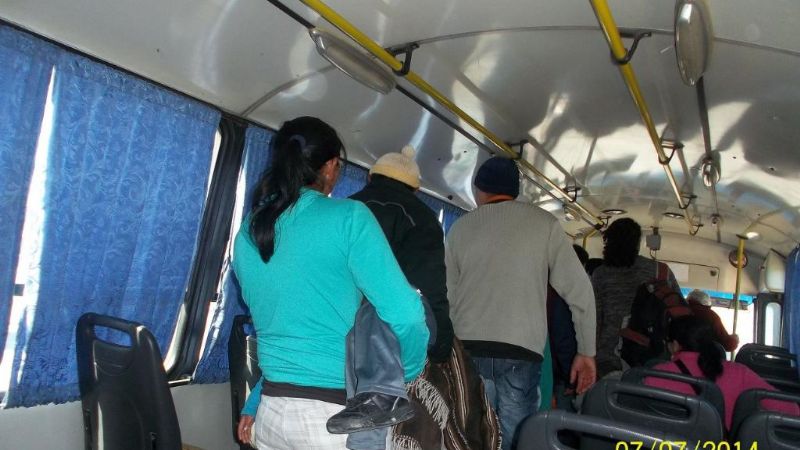 Desconsiderado trato a los artesanos del Poncho