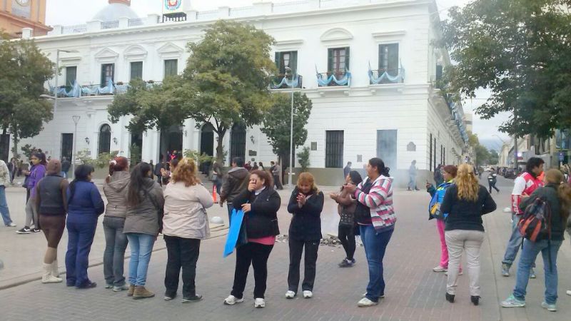 Beneficiarias de PRODUCAT reclaman deuda