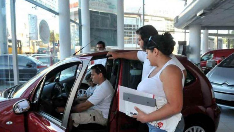 Por día, ya se venden 1400 autos menos que el año pasado