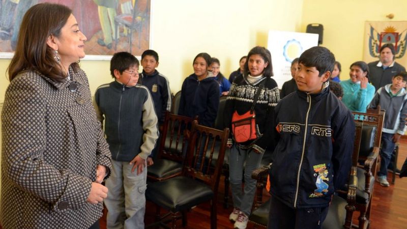 Alumnos de Laguna Blanca en Casa de Gobierno