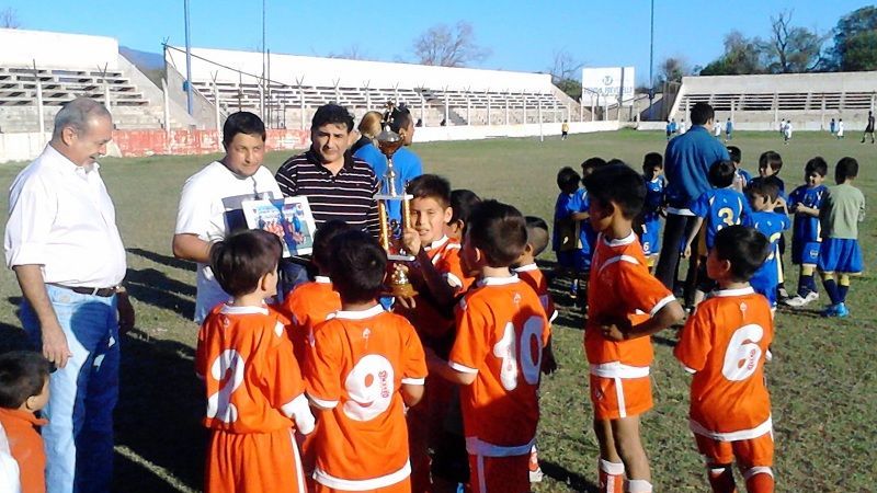 Los Altos “coronó” en Infantiles A del Apertura chacarero