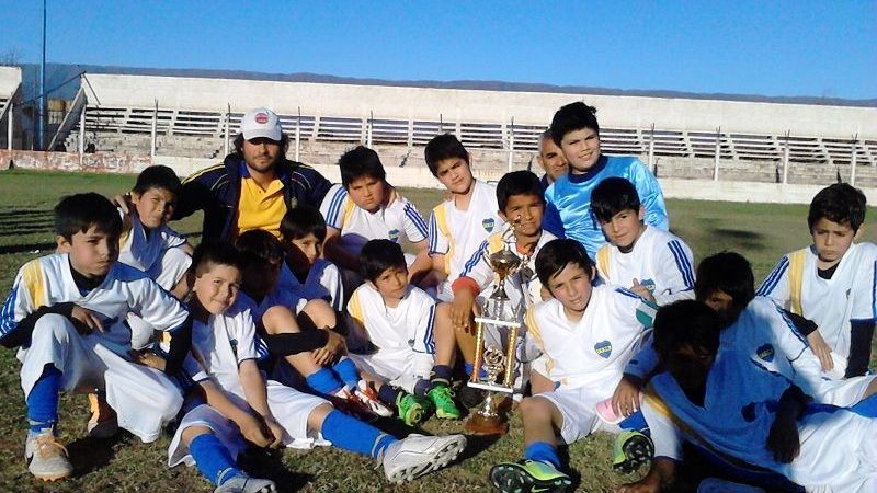 Los Altos “coronó” en Infantiles A del Apertura chacarero