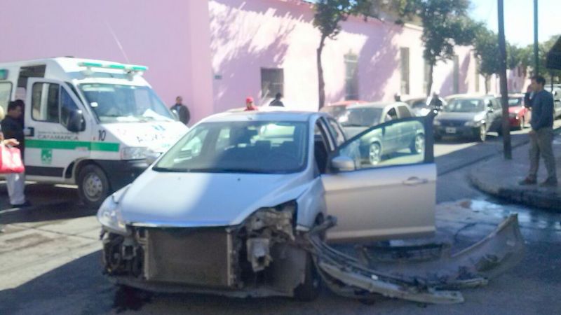 Choque en esquina céntrica