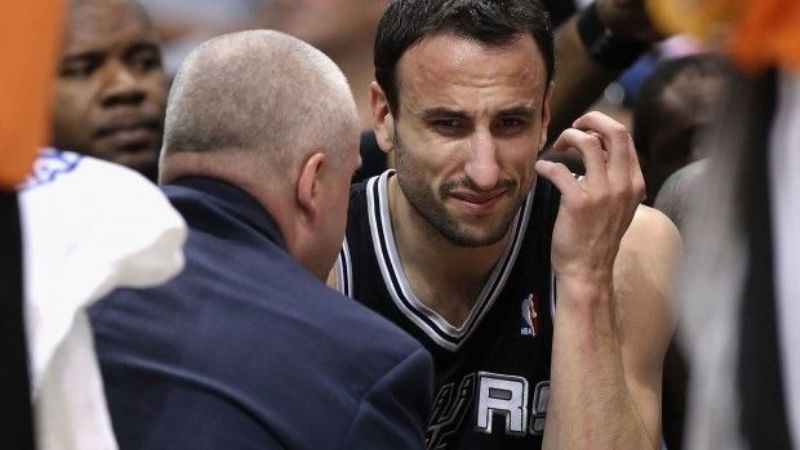 A Ginóbili le diagnosticaron “una fractura por estrés”