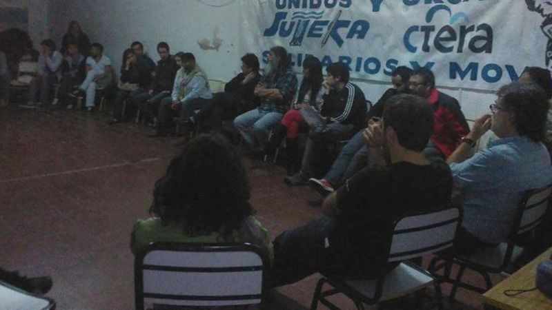 Forster se reunió con militantes y llamó a trabajar “por la continuidad del modelo”