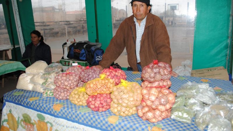 “La juventud tiene que trabajar la tierra porque la tierra siempre da”