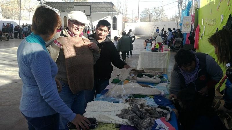 Jovenes de San José festejaron el Día del Amigo