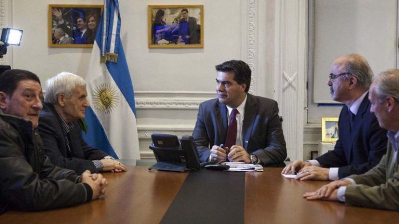CGT oficialista y Capitanich analizaron cambios en el Impuesto a las Ganancias