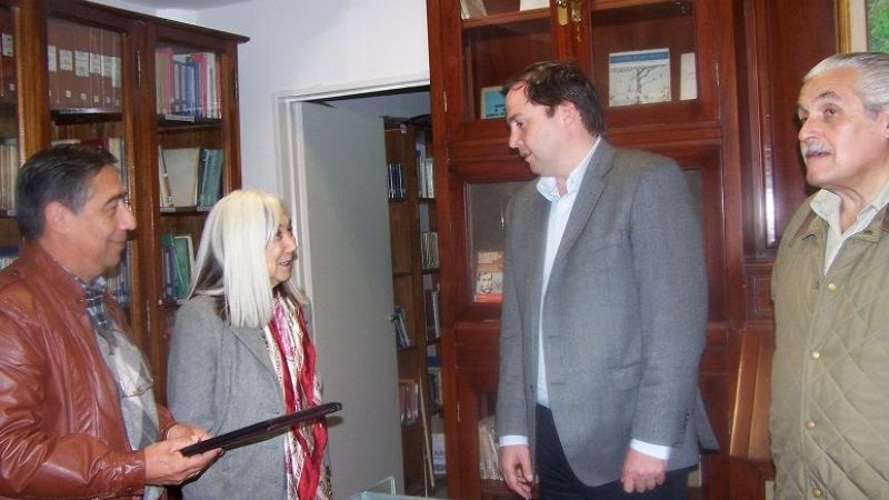 María Kodama visitó la Biblioteca del Senado