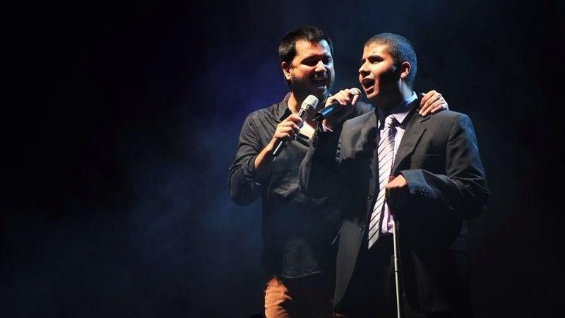 Conmovedora sorpresa para Víctor Vega: Jorge Rojas lo invitó a cantar al escenario