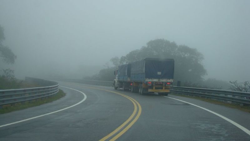 Por nevadas, transitar con suma precaución en la ruta 60