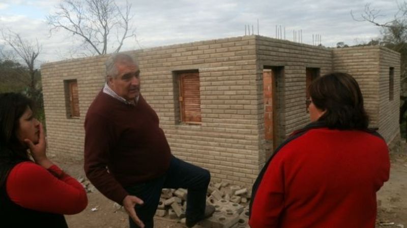 Avanza la construcción de 40 viviendas productivas en Ancasti