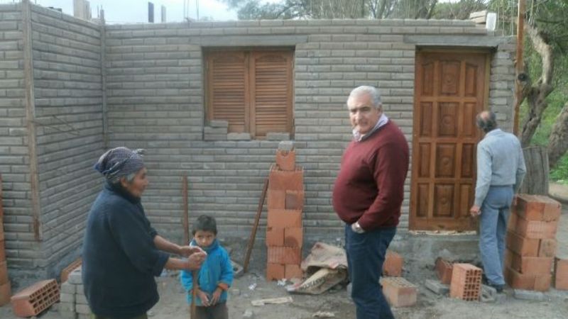 Avanza la construcción de 40 viviendas productivas en Ancasti