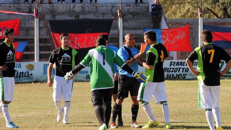 Obreros y Los Altos triunfadores en el Anual chacarero