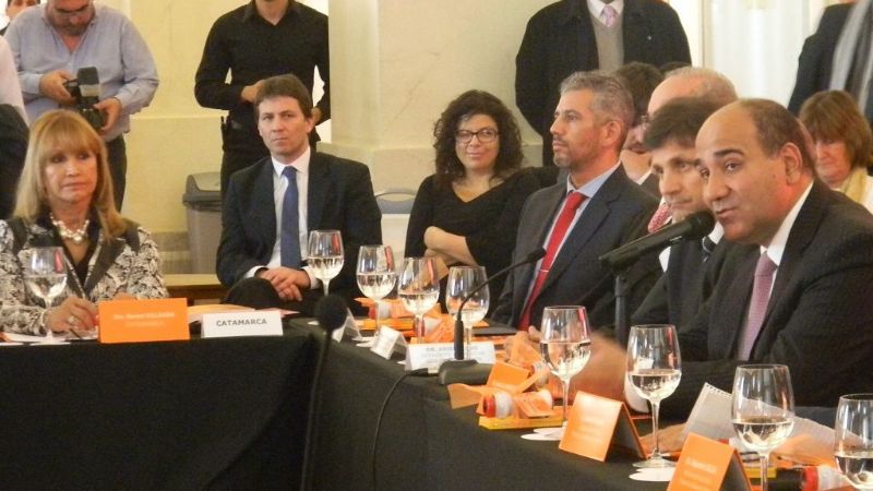 Ministros de Salud del país instaron a vacunarse con la Antigripal