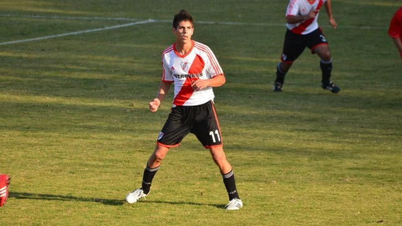 Triunfo “millonario” con goles del catamarqueño Zúñiga