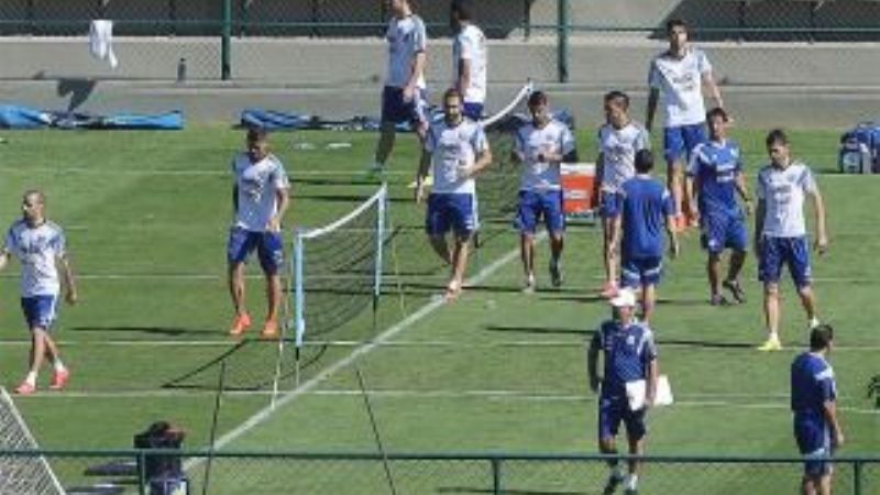 Sabella no suelta prenda sobre eventuales cambios