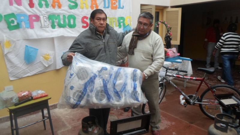 León Mendoza presente en la Fiesta Patronal de La Hoyada