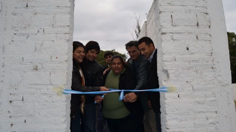 Inauguraron Playón deportivo en el Club Social Rojas