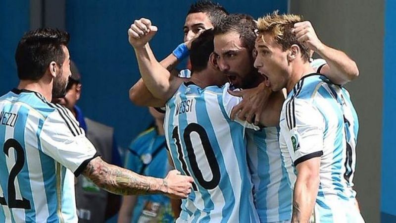 Con gol de Higuaín, Argentina se metió en las semifinales
