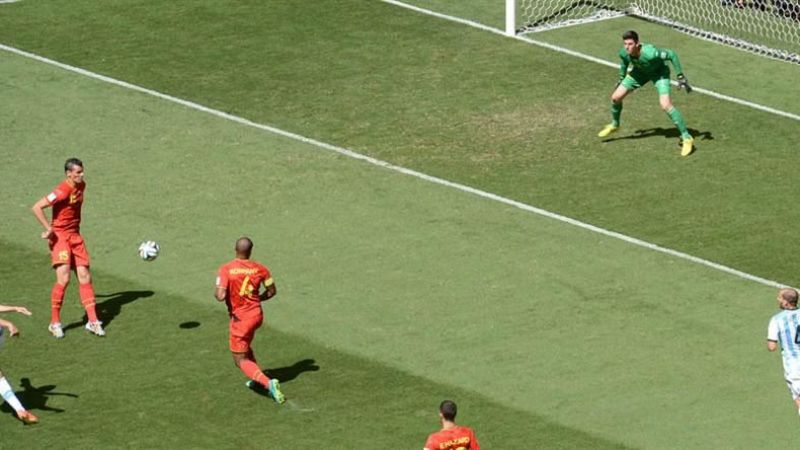 La aparición de Higuaín, para sumar a Messi y Mascherano