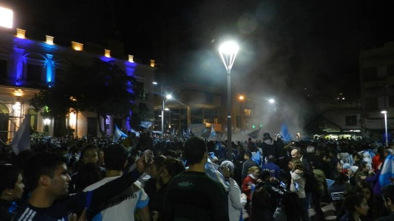 El triunfo desató un multitudinario festejo en Catamarca