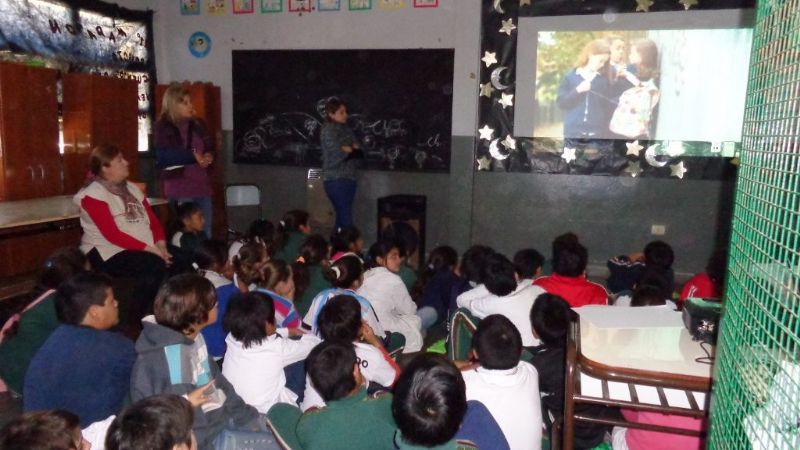 Talleres en los C.A.E. y Escuelas Municipales de SFVC