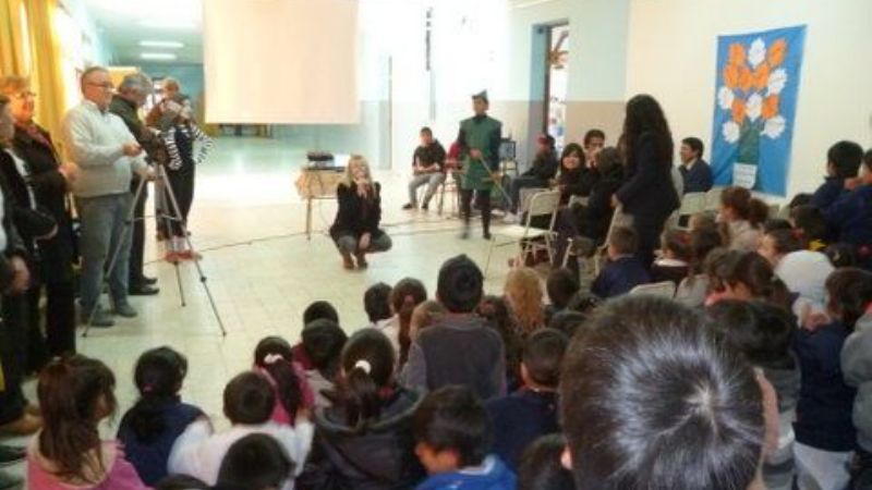 En la Escuela de La Carrera, iniciaron las actividades del “Mes del Niño”