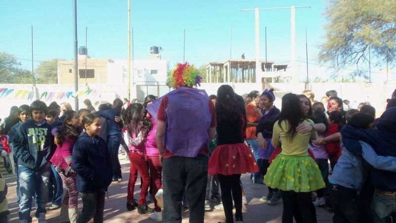Homenaje de los niños y adolescentes al Patrono San Roque en La Chacarita