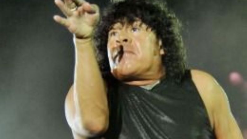 Motochorros arrebataron un bolso con $500 mil de "La Mona" Jiménez