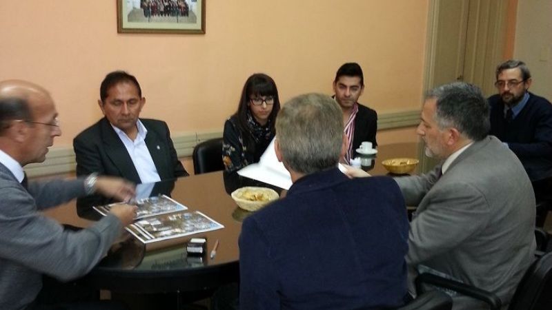 Firma de convenio para trabajar sobre un sistema de información geográfico vial