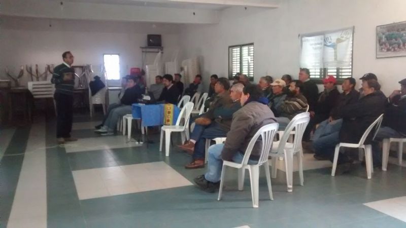 Jornada de capacitación en cultivo de alfalfa en Ambato