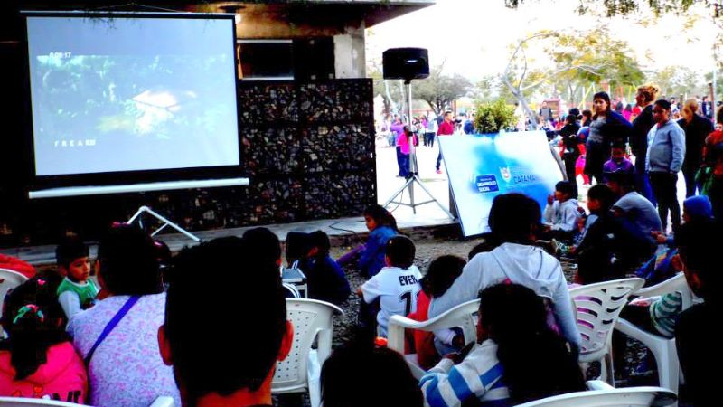 Cine móvil en el Parque de los Niños