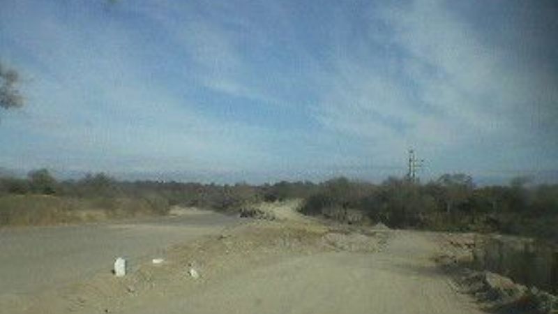 Precaución al transitar por paso provisorio en El Alto