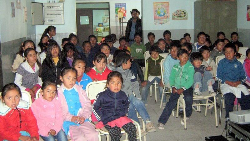 El Cine Móvil lleva películas a los más chicos