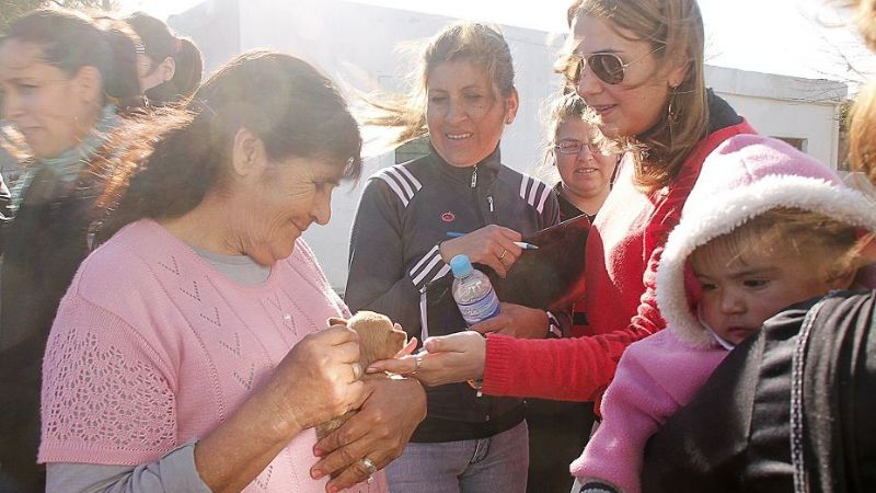 “Municipio en tu Barrio” brindó 355 prestaciones en barrio Virgen del Valle