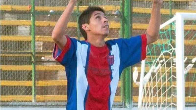 Américo Tesorieri líder “ideal” tras golear 3-0 a Policial