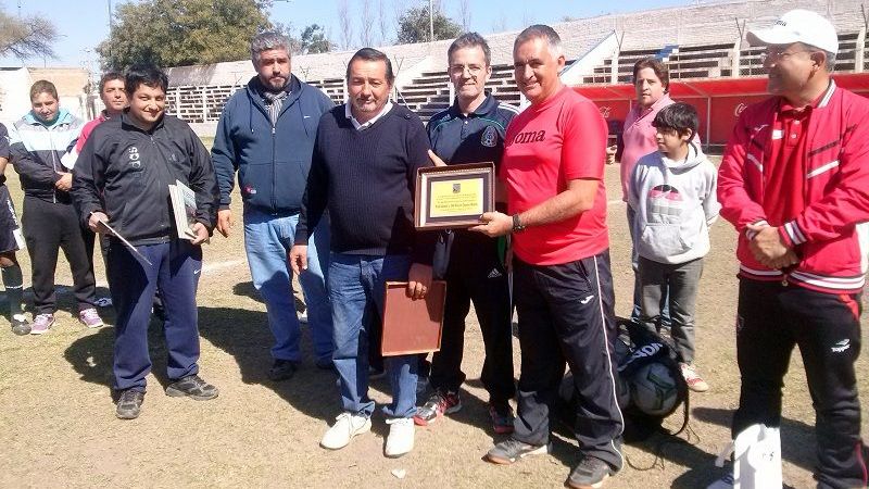 Emotivo final de la Copa Confraternidad con la filial de Newell’s en México