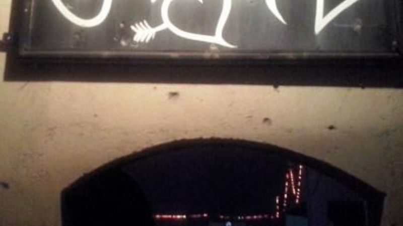 Whiskería habilitada