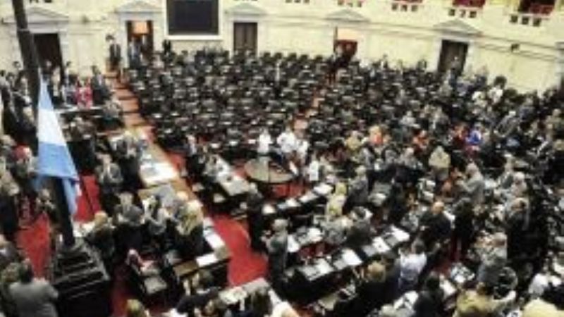 Avanza un proyecto para que los acusados por delitos de lesa humanidad no puedan ser indultados