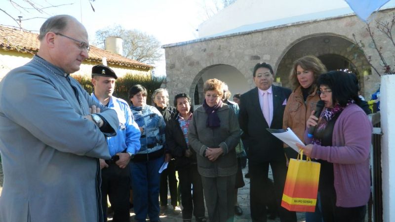 El Obispo recorre las distintas comunidades del pintoresco Aconquija