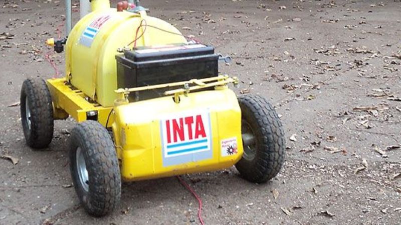 Un robot fumigador para reducir la exposición de los operarios a los agroquímicos