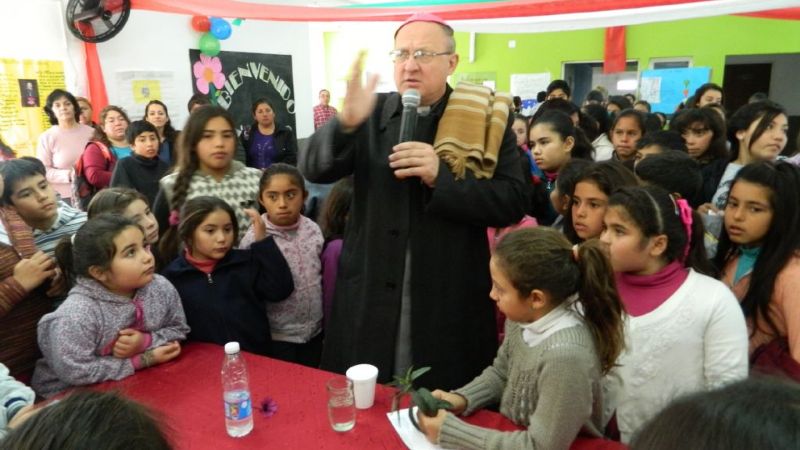 Los chicos de la catequesis de San Jorge compartieron un encuentro con el Obispo