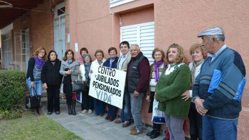 ANSES junto a jubilados de El Rodeo