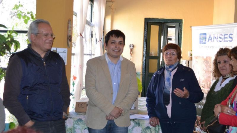 ANSES junto a jubilados de El Rodeo