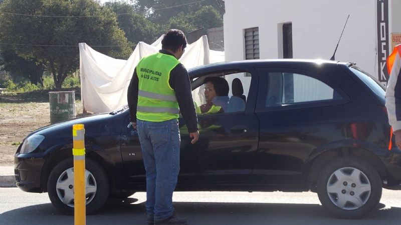 Controles de tránsito exhaustivos en Los Altos