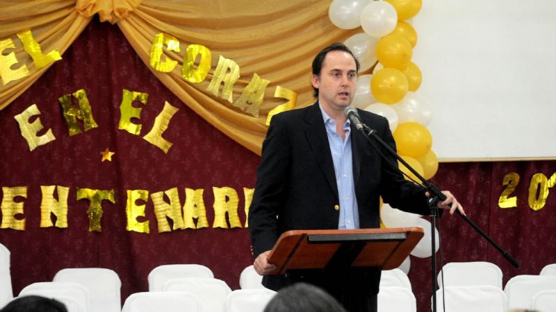 Mera: “Debemos trabajar para fortalecer los niveles de inversión en la educación”